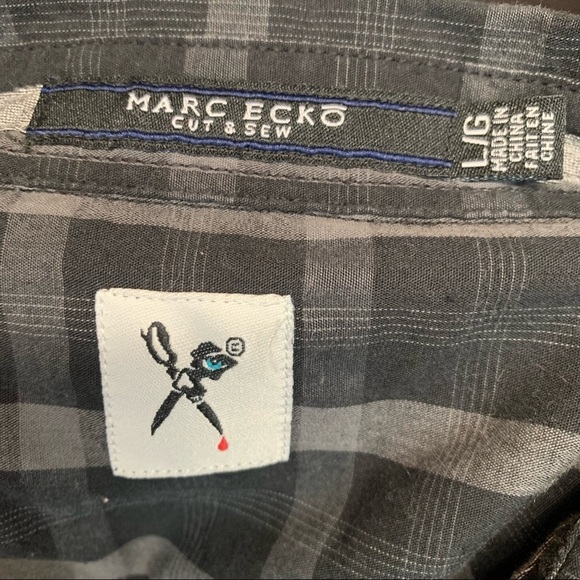 Marc Ecko Cut & Sew Buttoned Down Shirt - Picture 4 of 5